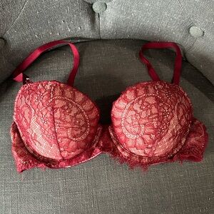 Victoria’s Secret dream angels red lace bra 32C